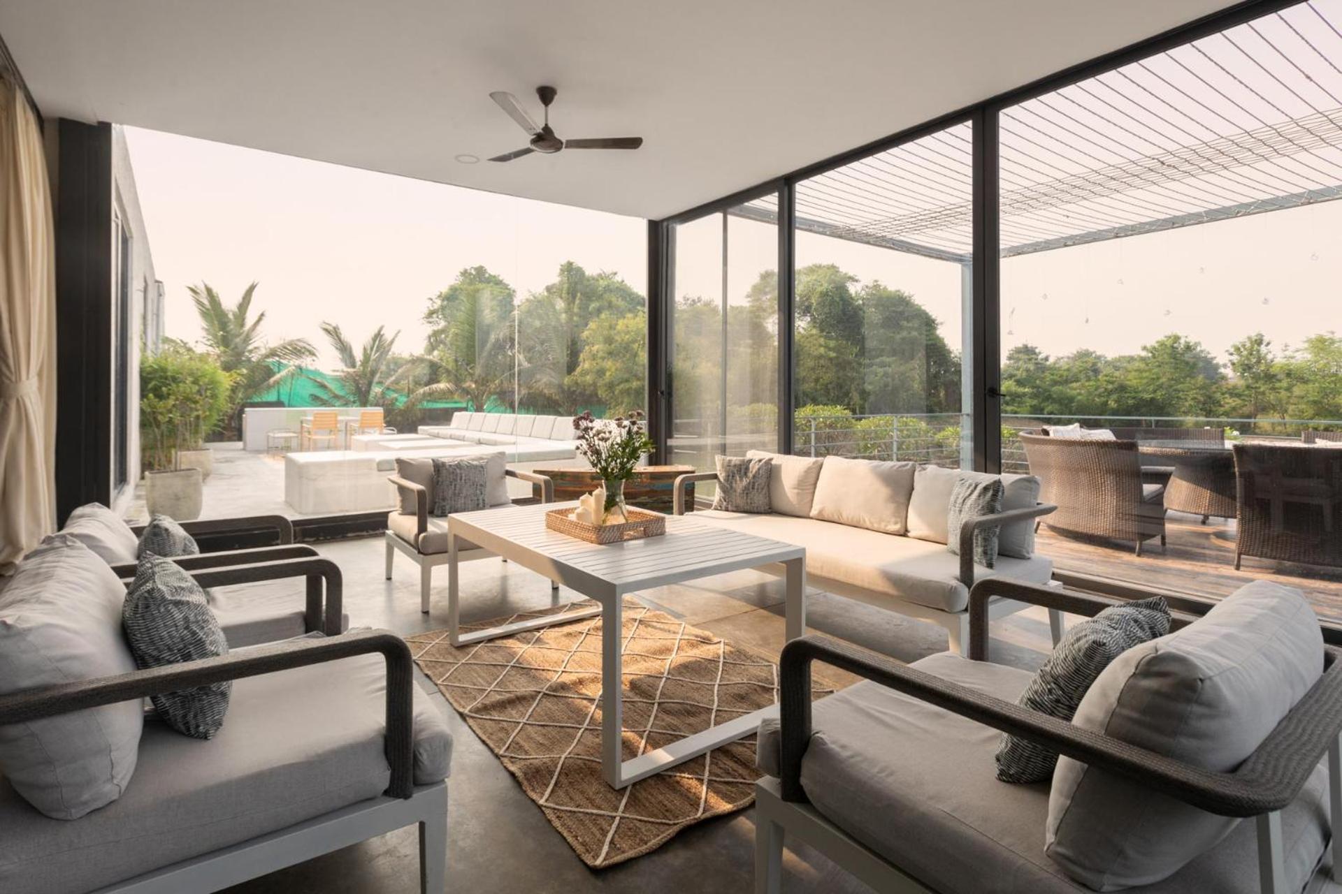 Open House By Stayvista - Nestled In Nature, Featuring A Swimming Pool & Expansive Lawn For A Serene Retreat Shikrapur Exterior foto