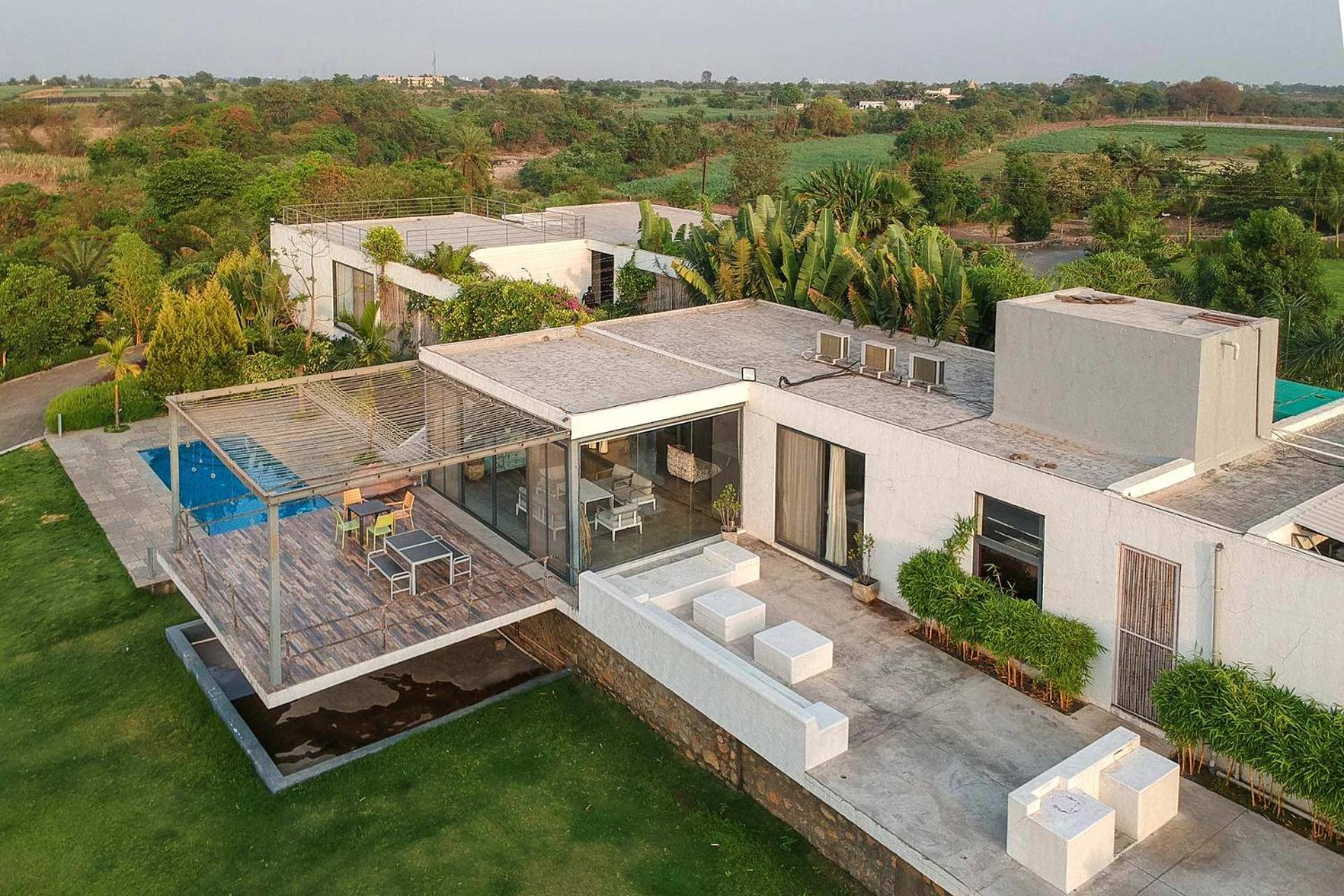 Open House By Stayvista - Nestled In Nature, Featuring A Swimming Pool & Expansive Lawn For A Serene Retreat Shikrapur Exterior foto